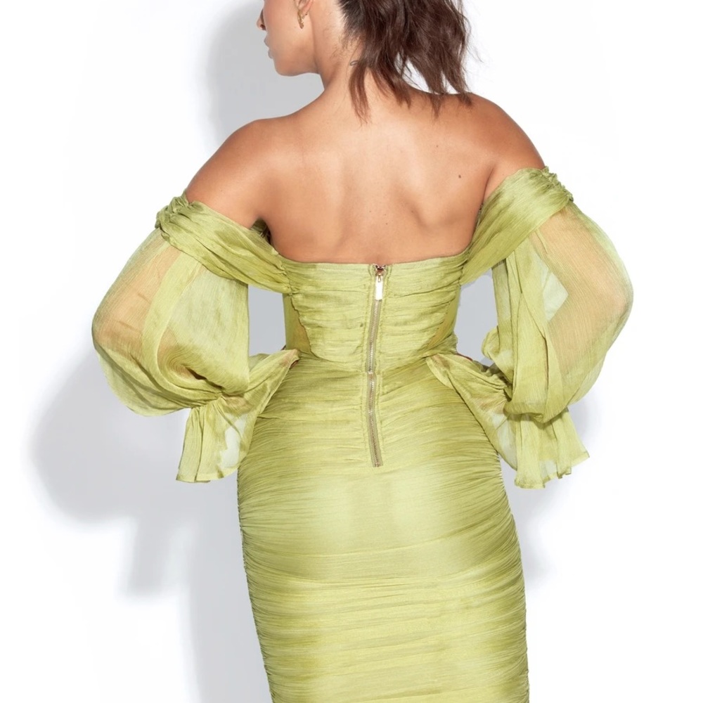 Chiffon, off-the-shoulder dress - Picture 5 of 9